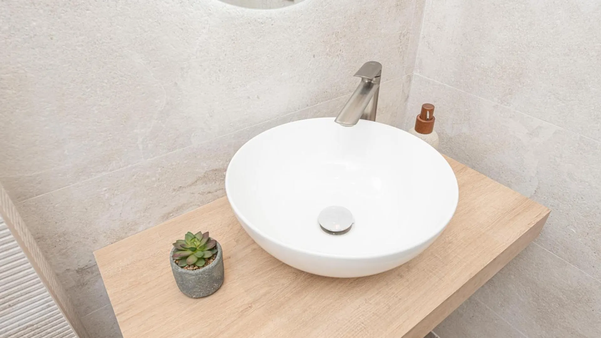 Wintowinrentals Goleta Suites 0A Málaga Apartment